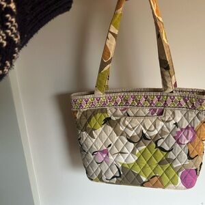 Vera Bradley Small Quilted Portabella Road tote